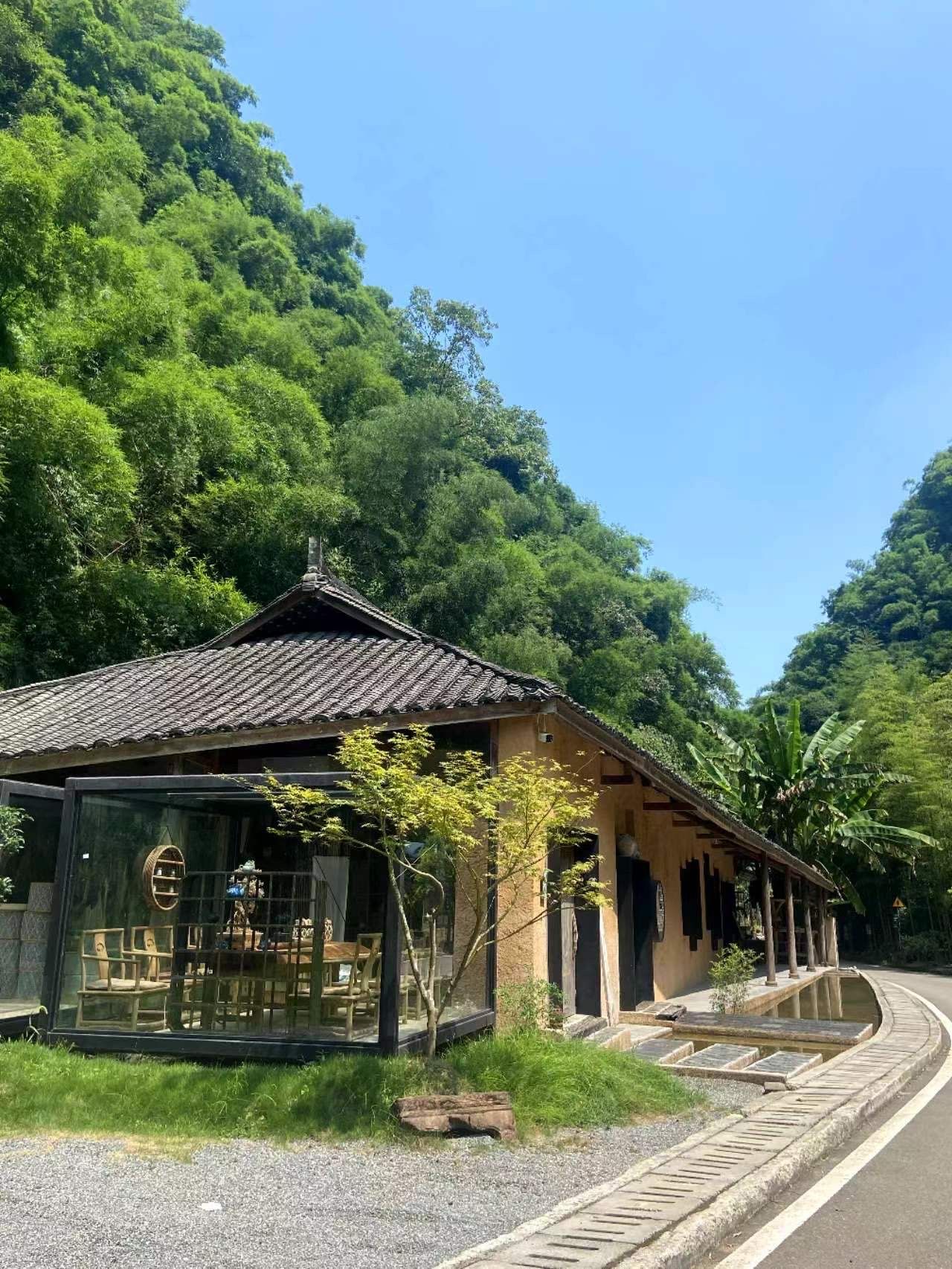 n就是邛崃的芦沟竹海,而且没有门