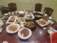 -宾朋海鲜饭庄(兴海路店)