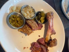 -MONICH牛排融合餐厅(和义大道购物中心店)