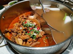 牛杂鸳鸯锅-左庭右院鲜牛肉火锅(环球港店)