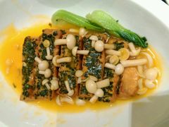 珍菌碧绿豆腐-重庆万豪中餐厅·Man Ho