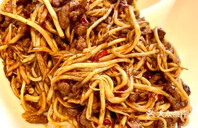 Bamboo Shoot Stir-Fried with Beef