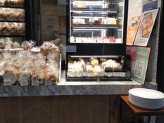 面包甜点陈列柜-莉莲蛋挞(日月光店)