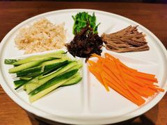 -云海肴·汽锅鸡·云南菜(天山百盛优客店)