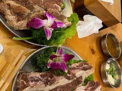 蜜汁LA牛排-那胡同里的小烤肉馆(开发区万达店)