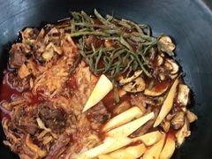 -缘福乡村铁锅炖民宿(八达岭店)