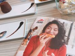 -必胜客(WOW贺州灵峰店)