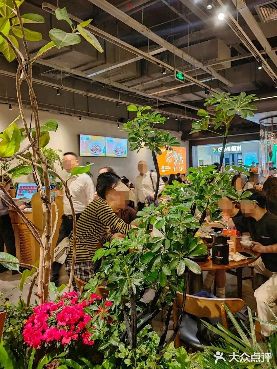 这家湘菜馆🈵🈵烟火气！谁吃谁爱上！