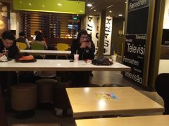 -麦当劳(新华路步步高店)