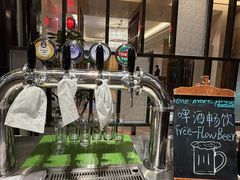 -广州万富希尔顿酒店·感趣自助餐厅·金秋蟹宴生蚝海鲜刺身
