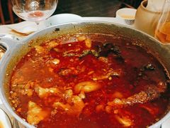 水煮牛肉-小河盐帮·私家菜·烤鸭(三元桥·霄云路店)
