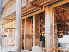 -比顿咖啡(和顺古镇店)