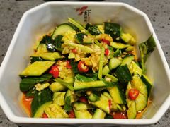 手锤黄瓜-虾胡闹龙虾馆(湄南河店)