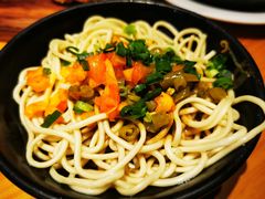 热干面-莲餐厅·湖北菜·藕汤是头牌(愚园路店)