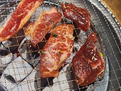 -山川小町·极番烧肉(新地假日广场店)