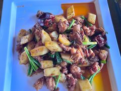 -隔壁老王·家常云南菜(花巷店)