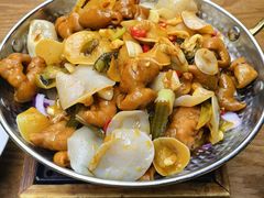 -云海肴·汽锅鸡·云南菜(天山百盛优客店)