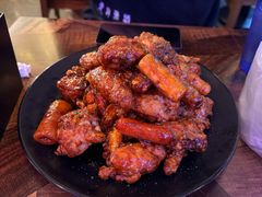 -BHC炸鸡(明洞总店)