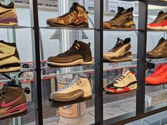-Air Jordan(世贸天阶店)