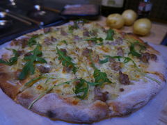 土豆手工香肠披萨-Gather pizza