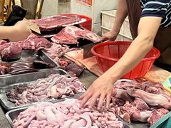 -标记美食新鲜猪杂(兴南大道店)