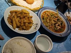 -张氏宽窄巷成都菜(澳德乐店)