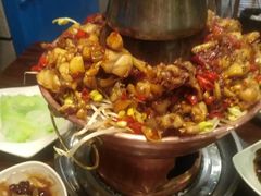 -超越炭火牛蛙火锅鸡(河东店)