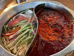 -岗上渣渣老火锅(两路口店)