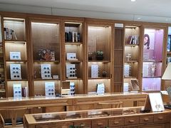 -宝丽眼镜(湖墅店)