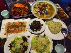 -粉墨特色菜·烧烤音乐酒馆