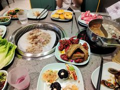 -金滏山烤肉·海鲜·火锅自助餐厅(襄阳万达店)