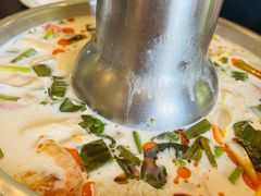 -Chom Cafe and Restaurant