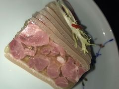 -浅深(世茂滨江精品店)