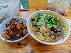 -文山荷鲜居(翠湖店)