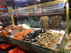 -四海一家自助餐(益田假日广场店)