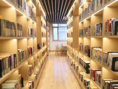 -漕河泾街道图书馆(漕河泾社区文化活动中心店)