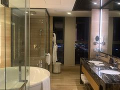 -天津梅江中心皇冠假日酒店