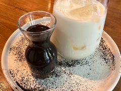 -Chom Cafe and Restaurant