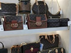 -六六奢品·vintage中古·回收二手奢侈品包包手表首饰(环球港店)