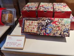 -白天鹅宾馆·美食屋