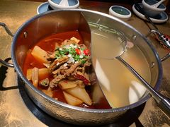 牛杂鸳鸯锅-左庭右院鲜牛肉火锅(新梅广场店)