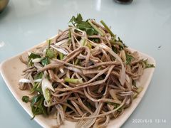 -生活本该如此北京小馆(周庄嘉园店)