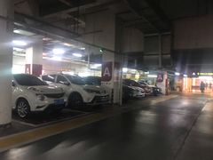-万象城-停车场
