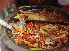 -鸣记脆皮烤鱼·海鲜烤鱼(三八广场店)