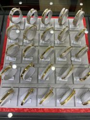 -周生生Chow Sang Sang(东方店)