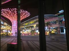 -静安大融城·停车场