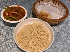 辣子茄子肉拌面-巴扎美食·新疆菜·西域歌舞表演餐厅(新疆大厦店)