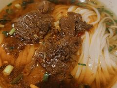 -矮子粉店1985·长沙米粉(湘春路店)