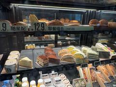 -星巴克臻选(莘庄仲盛店)