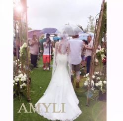 -艾米丽婚纱礼服